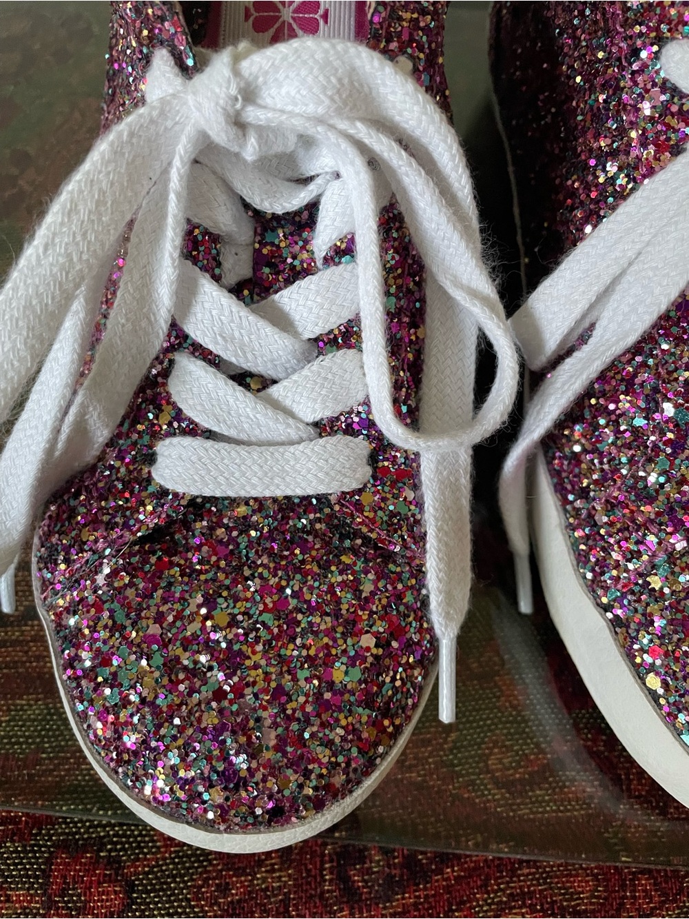 kate spade Women’s Ace Glitter Lace-Up Sneakers - Pink Multi EUC 7.5 - Picture 2 of 6